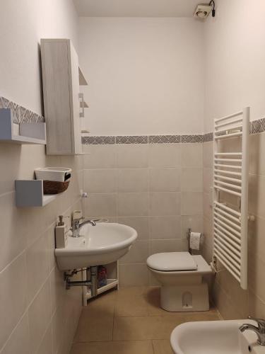 Ένα μπάνιο στο ONDINA APARTMENT IN VERSILIA