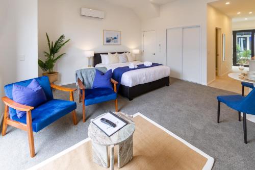 Lova arba lovos apgyvendinimo įstaigoje Santorini inspired Studio 1 Bed 1 Bath CBD