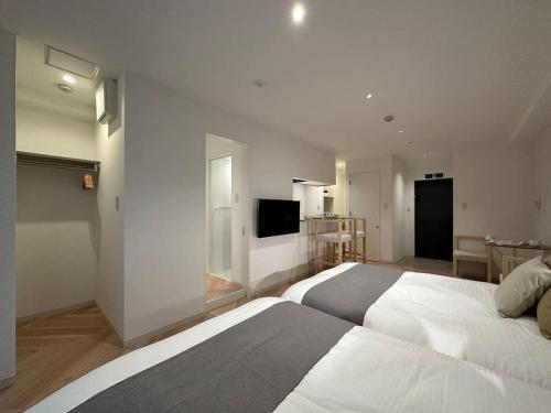 b hotel Rijodori - Complimentary Breakfast Included, City Central Studio