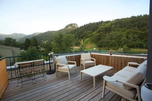Photo de la galerie de l'établissement Le Nid Slow - Appartement avec Terrasse Panoramique sur le Sancy, à Le Mont-Dore