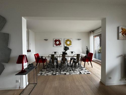 Photo de la galerie de l'établissement chez Nathalie, à Boulogne-Billancourt