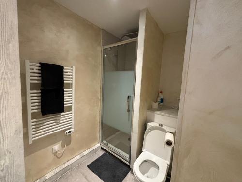 Un baño de La Suite Maléfik