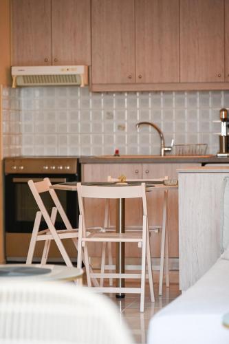 Kostas Home by Bill Apartments