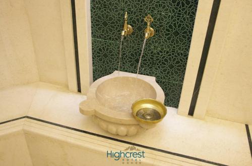 スライマーニーヤにあるHighCrest Hotelのギャラリーの写真