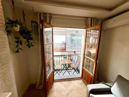 MIA HOME MARBELLA陽台或露臺