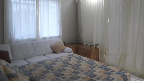 Giường trong phòng chung tại Studio Pet friendly