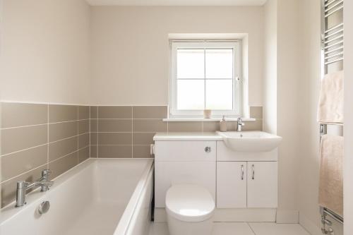 Luxury Detached Home photo 37