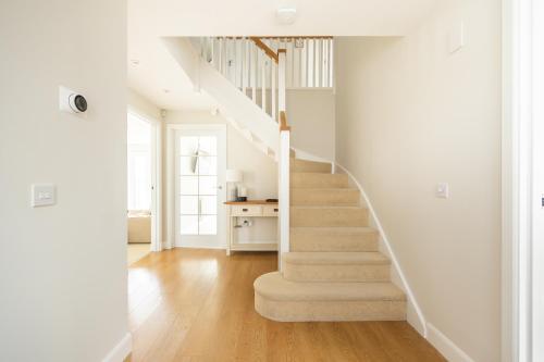 Luxury Detached Home photo 24