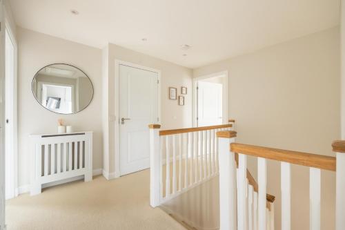 Luxury Detached Home photo 38