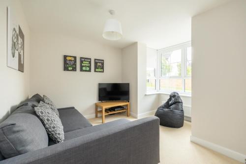 Luxury Detached Home photo 46