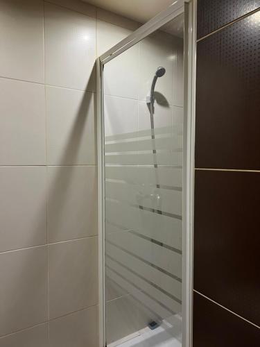 Et badeværelse på Appartement sous les toits