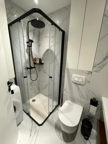 Uzelac Apartment - Pool & Sea View in Makarska