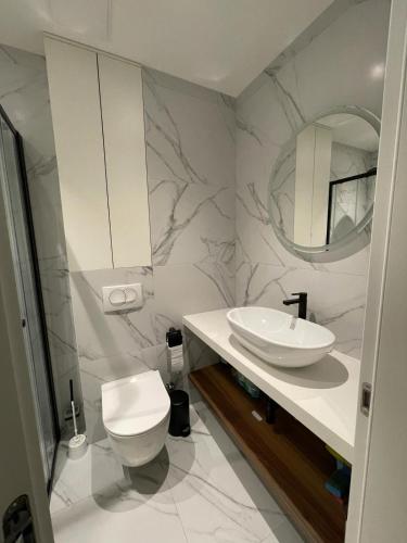 Uzelac Apartment - Pool & Sea View in Makarska