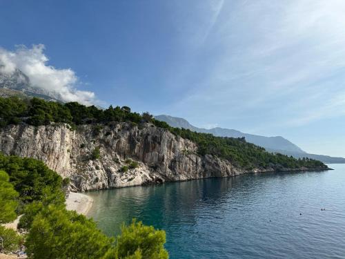 Uzelac Apartment - Pool & Sea View in Makarska