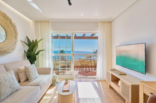 Sea la vie by Lovely Rentals