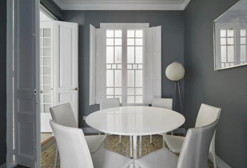Posezení v ubytování Exclusive Luxe Design - Large Tranquil Penthouse