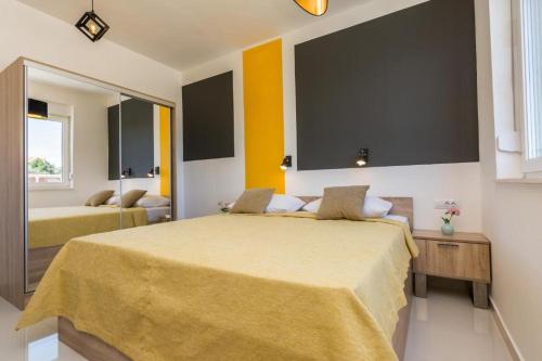 Gallery image of Luxury Mandre Penthouse in Mandre