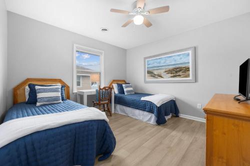 Postel nebo postele na pokoji v ubytování Charming 3 BR ,Oceanview Condo located in Surfside!