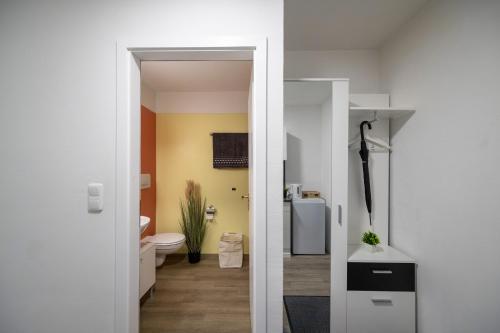 Ένα μπάνιο στο Direkter Thermenzugang & Golfresort