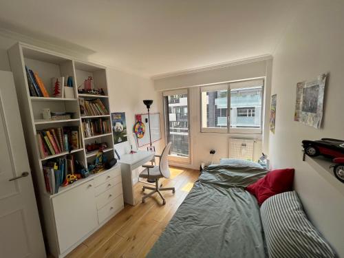 Grand Bright Apartment-4BDR-130m2