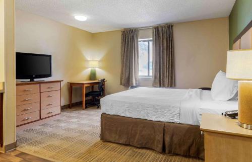 Postel nebo postele na pokoji v ubytování Extended Stay America Select Suites - Memphis - Cordova