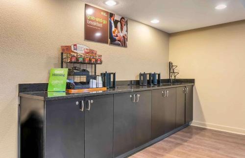 Η κουζίνα ή μικρή κουζίνα στο Extended Stay America Suites - Columbus - Tuttle