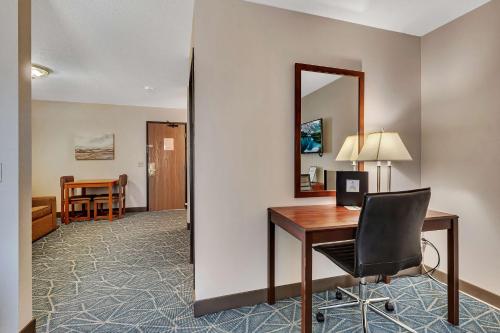 Gambar di galeri bagi SureStay Hotel by Best Western Spicer di Spicer