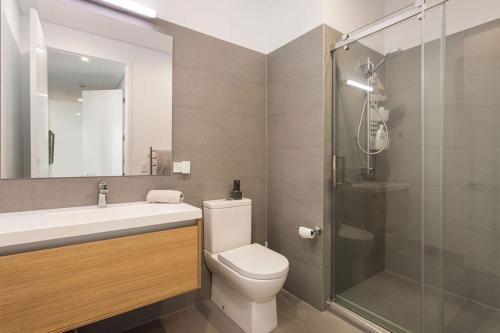 Koupelna v ubytování Whow! Unique Quirky Spacious Free Off Street Park