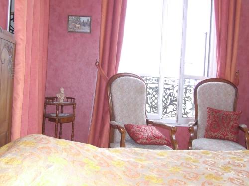 Katil atau katil-katil dalam bilik di Le Clos Domremy