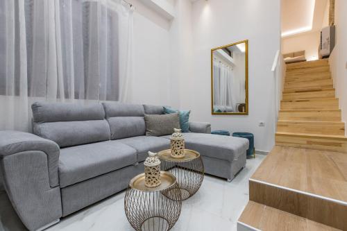 Posezení v ubytování Kallisti Palace - Elegant Maisonette Apartment