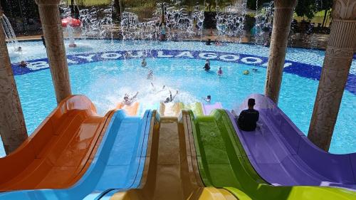 Bazén v ubytování MySuite Studio Apartment Melaka Waterpark Resort Free Tickets nebo v jeho okolí