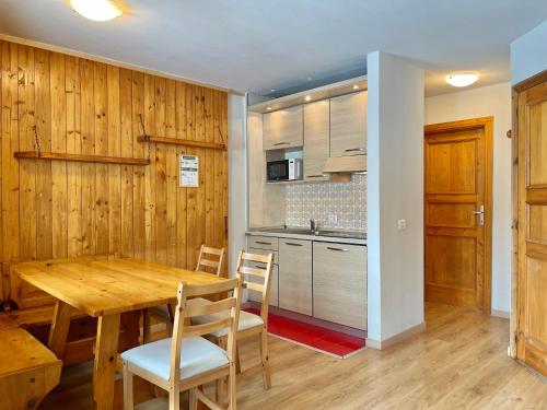 Кухня или мини-кухня в Chalet Rododendro
