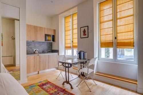 Elegant apartment Bordeaux center