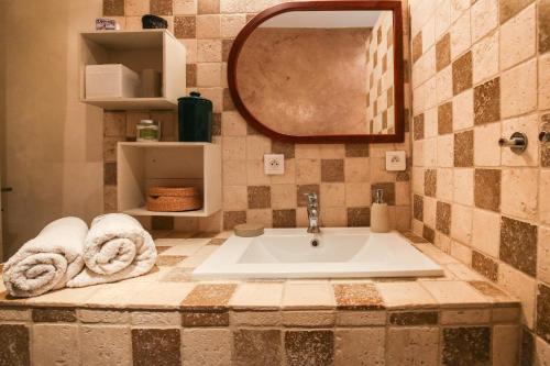 Ένα μπάνιο στο La maison du petit écolier