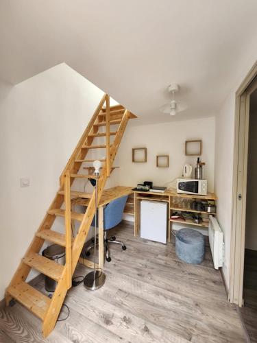 Photo de la galerie de l'établissement Chambre-studio avec mezzanine, au Mans