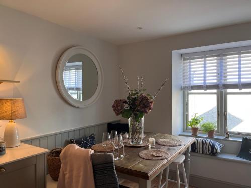 Φωτογραφία από το άλμπουμ του Efail Fach σε New Quay