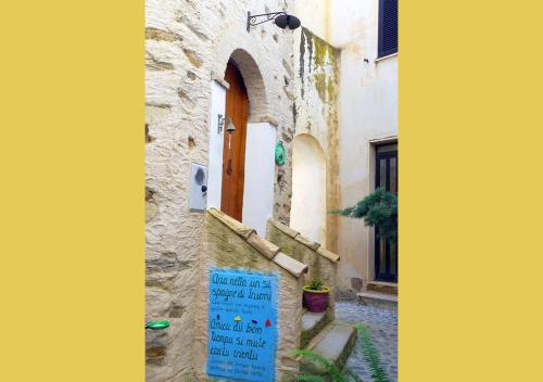 ベルモンテ・カーラブロにあるAlbergo diffuso Ecobelmonteのギャラリーの写真