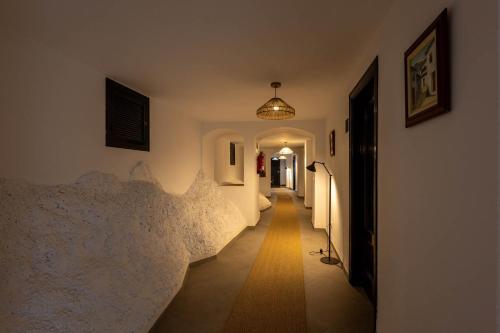 Fotografia z galérie ubytovania Hotel Tugasa Arco de la Villa v destinácii Zahara de la Sierra
