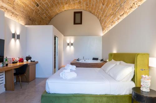 Chambre Lit King-Size avec Baignoire Spa