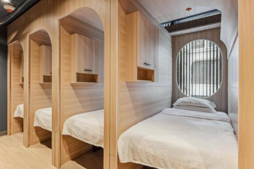 Meco Hotel Image
