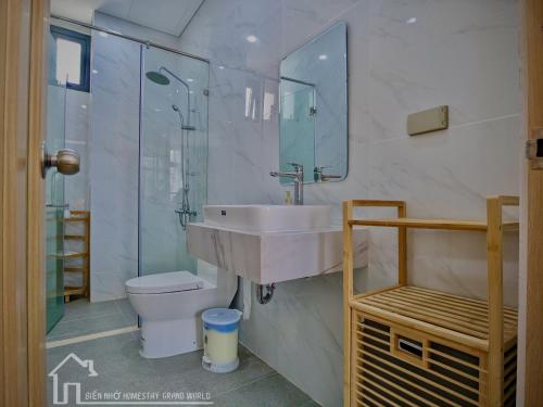 Ванная комната в Biển Nhớ Homestay & Spa Phú Quốc