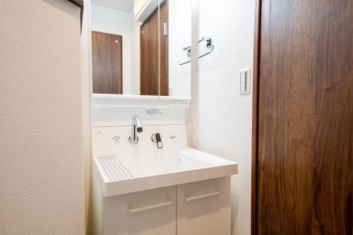 Ebisu Prime House- 5BR Private Home in the Heart of Tokyo, Wlak to Daikanyama & Shibuya