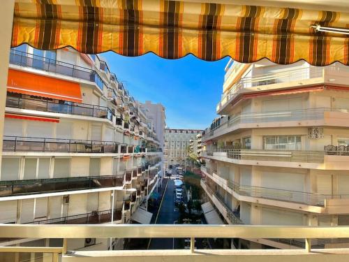 Le Colony