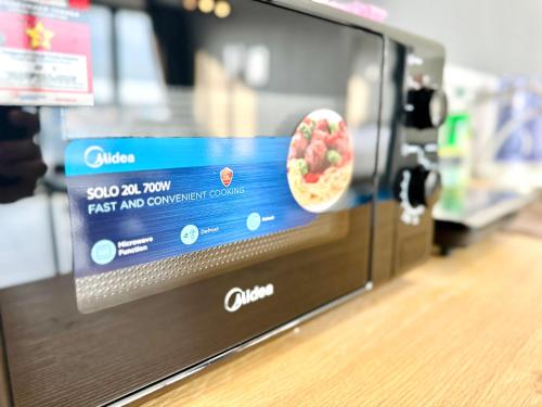 a display of a food ordering machine in a store at New Urban Suite Majestics 3BR Homestay at Georgetown BY URBAN STAYCATION HENG LOD in Jelutong
