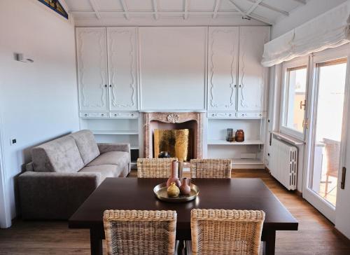 Afbeelding uit fotogalerij van APPARTAMENTO CHRISTINA in Baveno