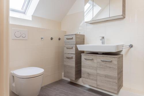 Koupelna v ubytování Haus Harle 50202 Ferienwohnung Harle 2