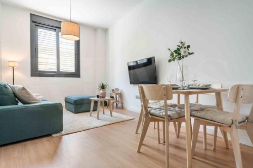 Fresh & stylish apartment with parking by REMS