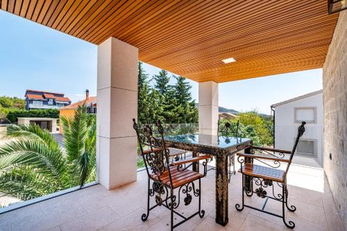 Μπαλκόνι ή βεράντα στο Villa Nena