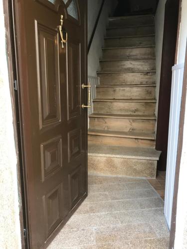 Foto dalla galleria di Casa duplex em Oledo / Duplex house in Oledo a Oledo