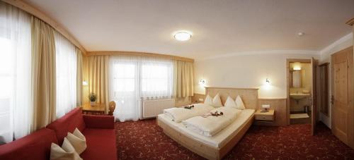 Katil atau katil-katil dalam bilik di Landhaus Tirol